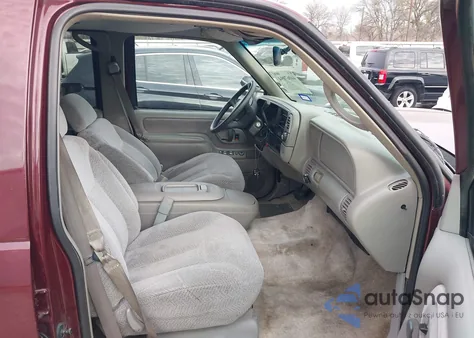 1999 Chevrolet Suburban 1500 Lt from USA, damaged, VIN 3GNEC16R6XG210091